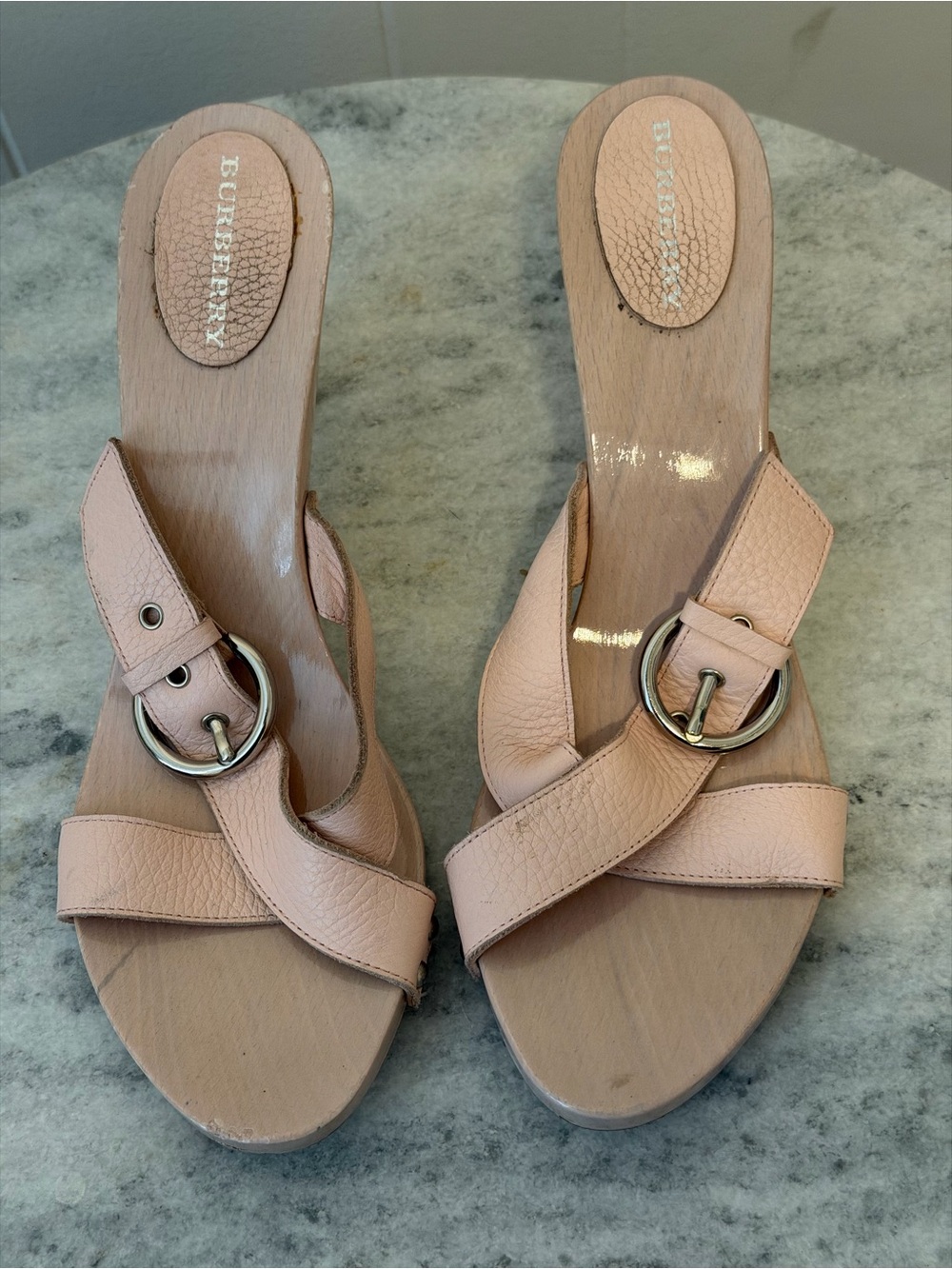 Burberry Leather Wooden Buckle Slide Mules - Blush Pink